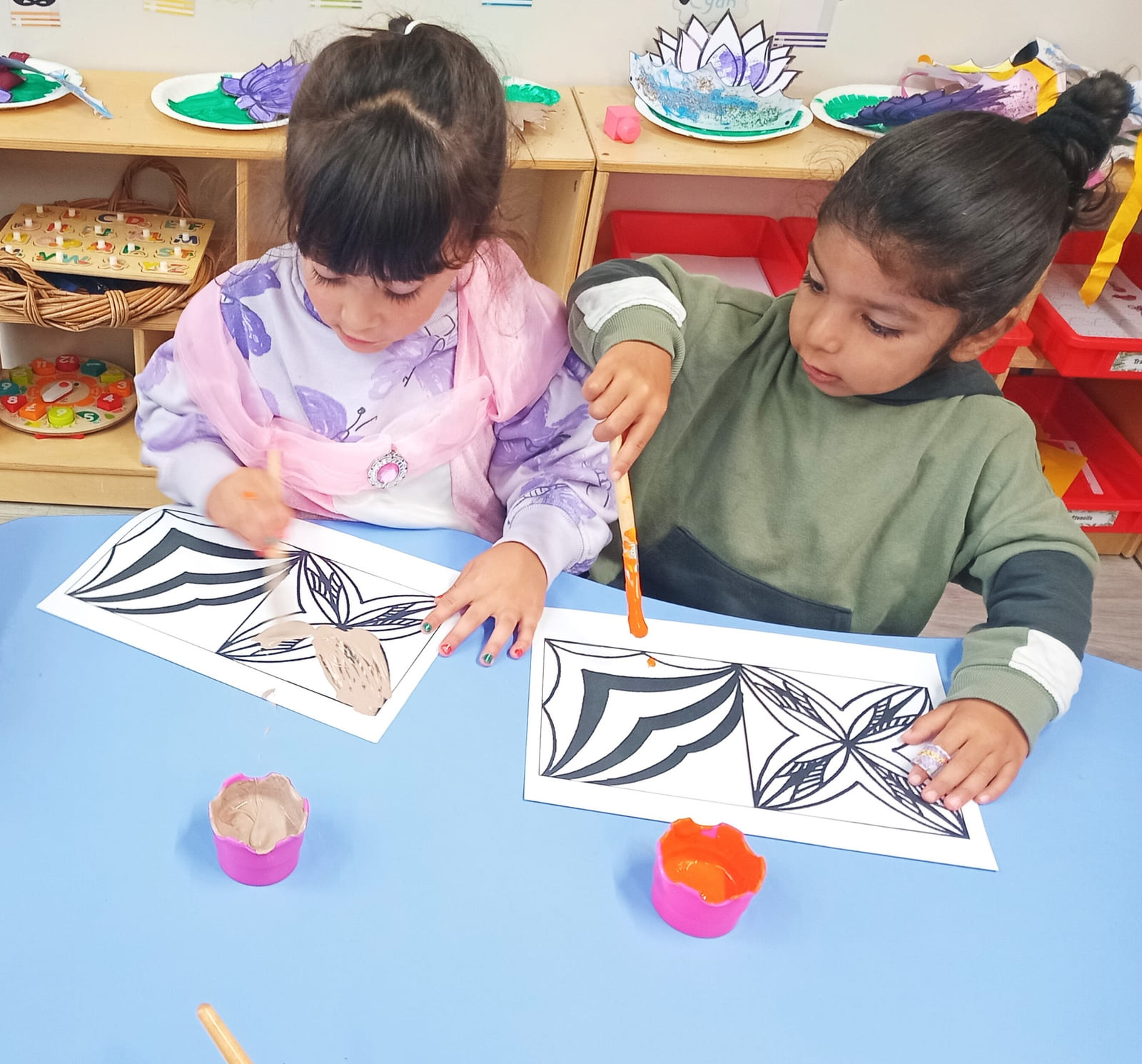 Aotea porirua children painting art activity